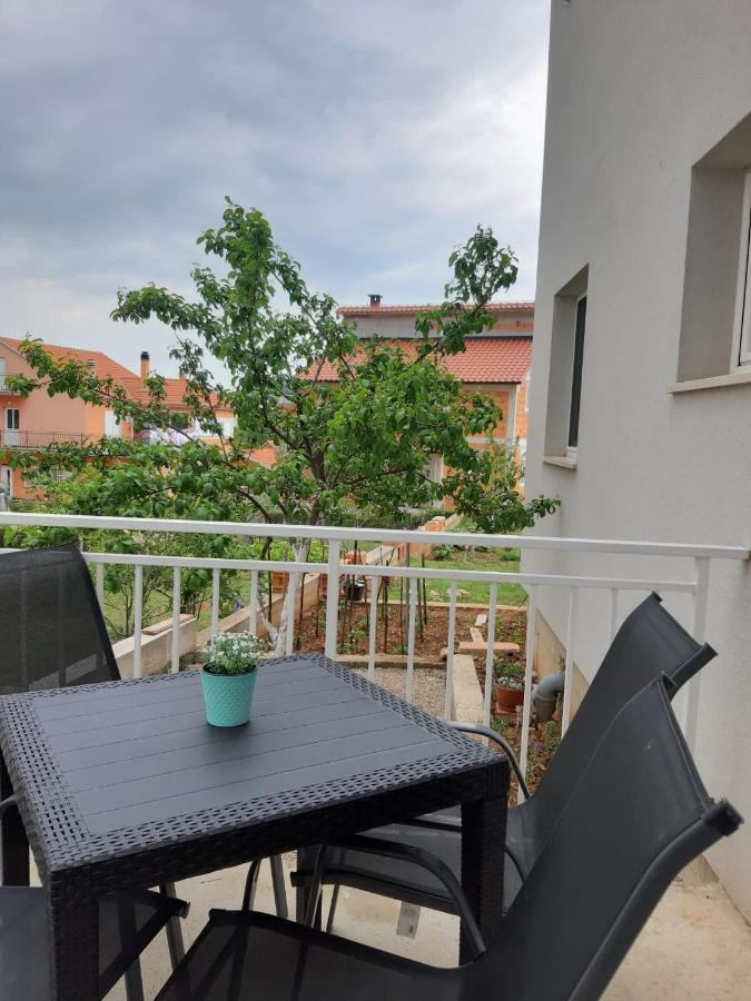 Apartman Tanja Bilice Exterior foto