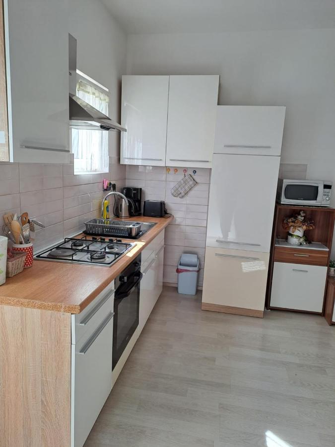 Apartman Tanja Bilice Exterior foto
